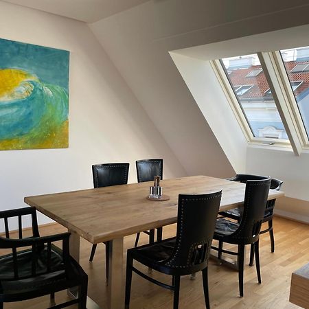 Appartamento Rooftop Terrace- Panoramablick Ueber Wien Esterno foto