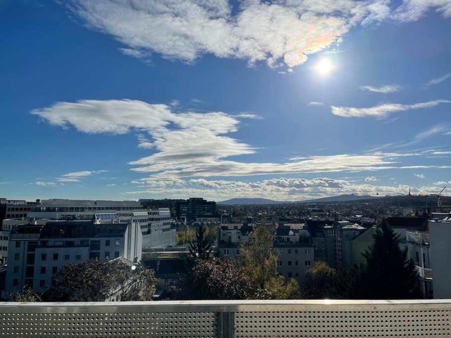 Appartamento Rooftop Terrace- Panoramablick Ueber Wien Esterno foto